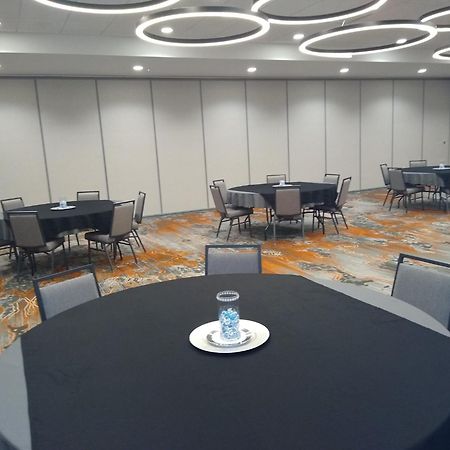 Holiday Inn - Kansas City - Northeast By Ihg Екстер'єр фото