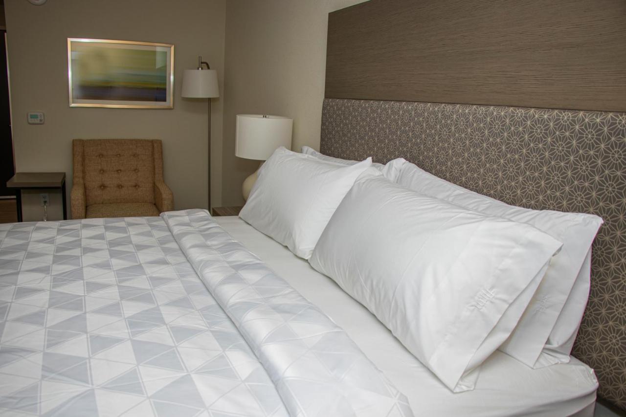 Holiday Inn - Kansas City - Northeast By Ihg Екстер'єр фото