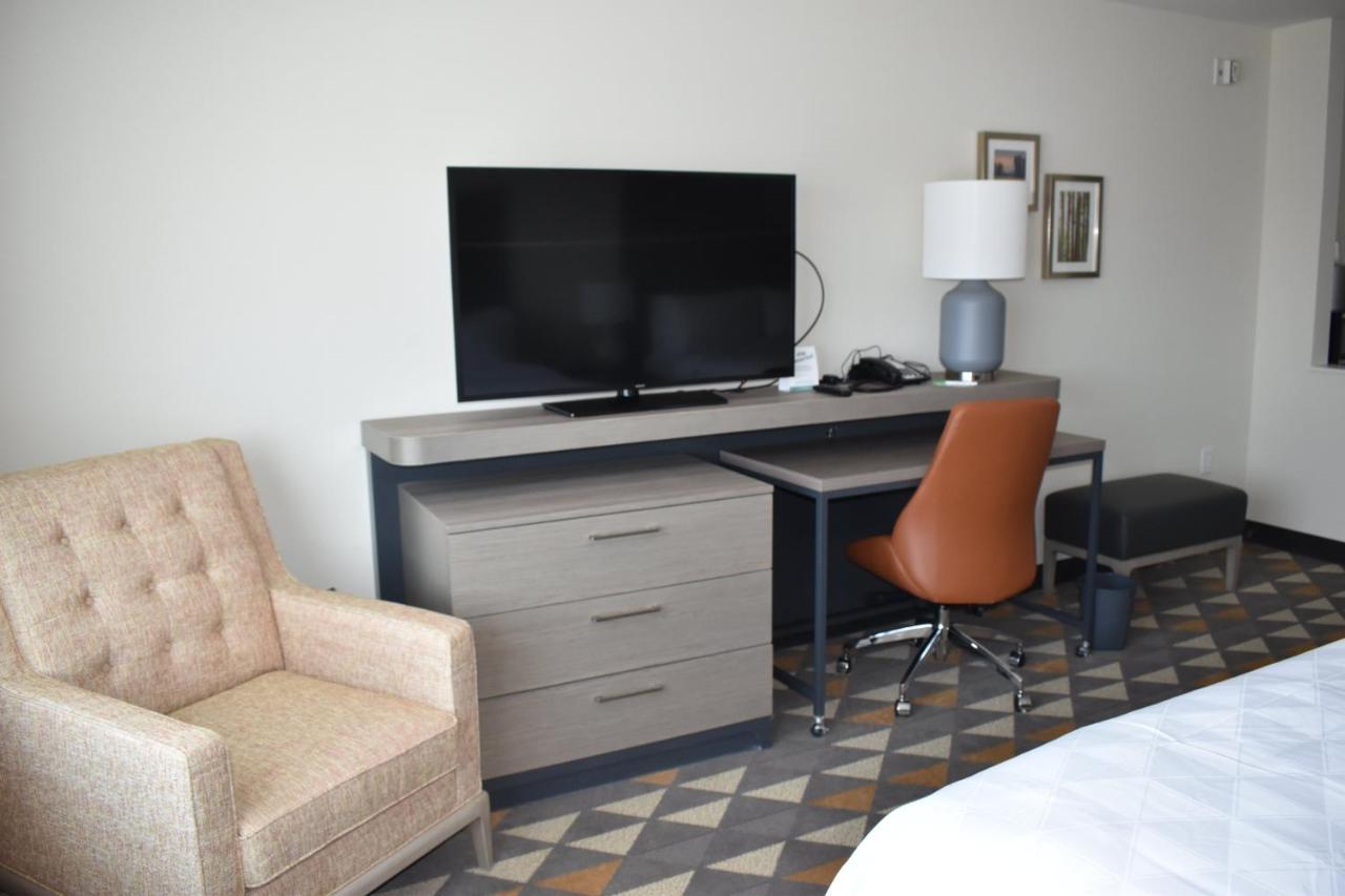 Holiday Inn - Kansas City - Northeast By Ihg Екстер'єр фото